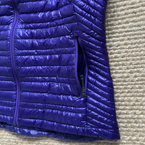 Patagonia Women’s Purple Puff Vest - Picture 3 of 8